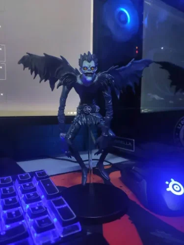 Flying Ryuk - Death Note photo review