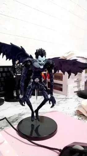 Flying Ryuk - Death Note photo review