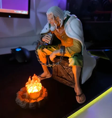 *LED* A Wise Mentor Rayleigh Figure | One Piece photo review